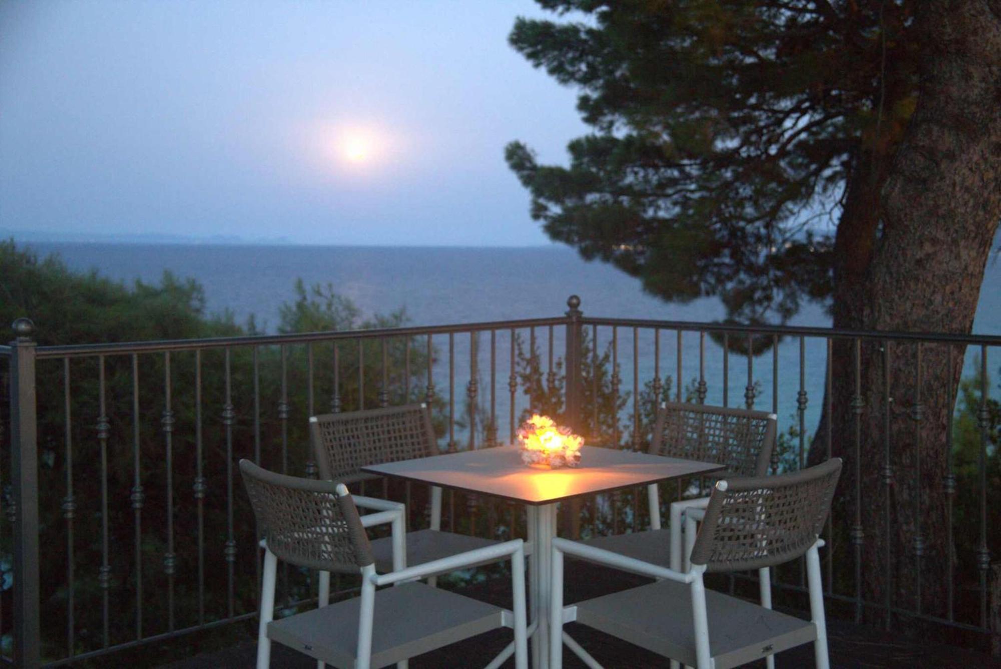 Evripidis Hotel Afytos Bagian luar foto