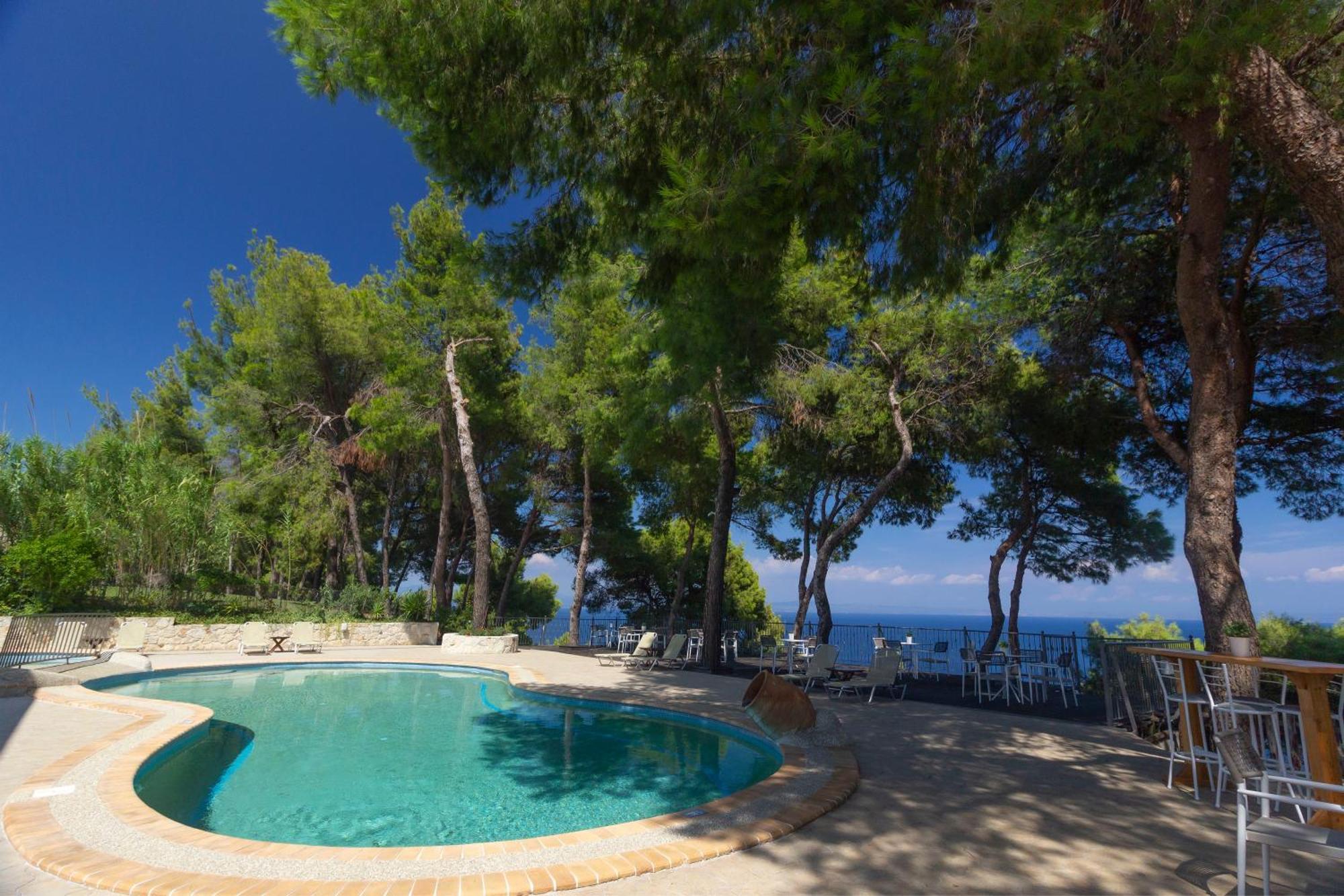 Evripidis Hotel Afytos Bagian luar foto
